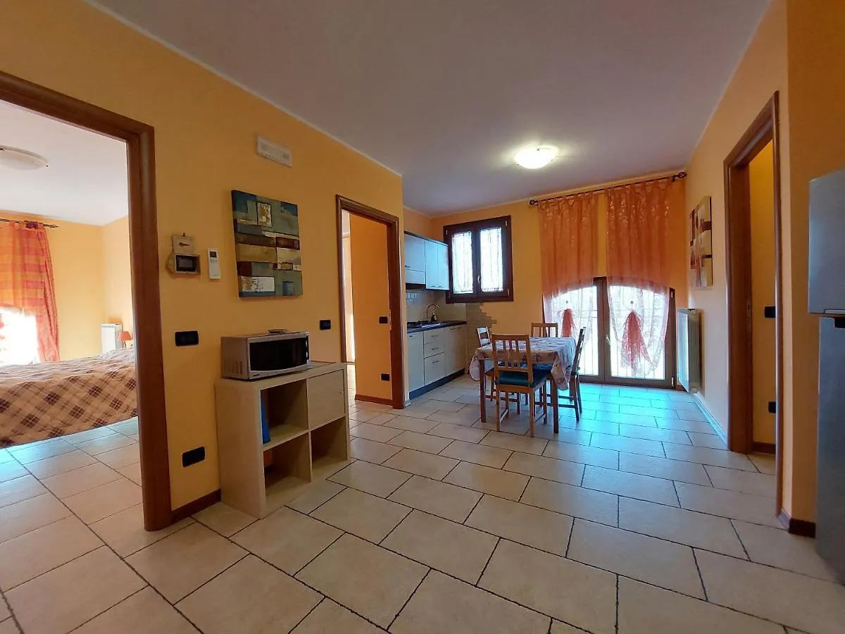 Κατάλυμα σε φάρμα Agriturismo Il Melograno Tessera Ιταλία